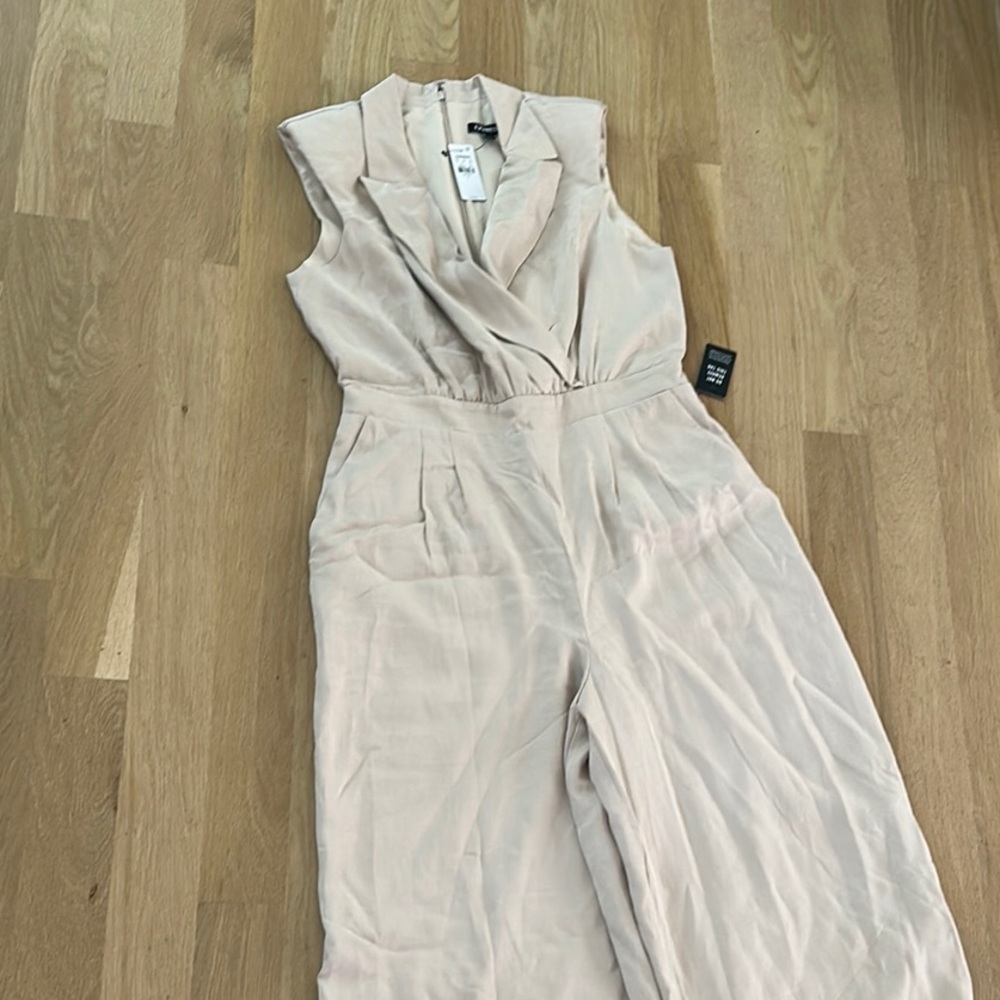 Express linen blend beige cream Jumpsuit sz L NWT